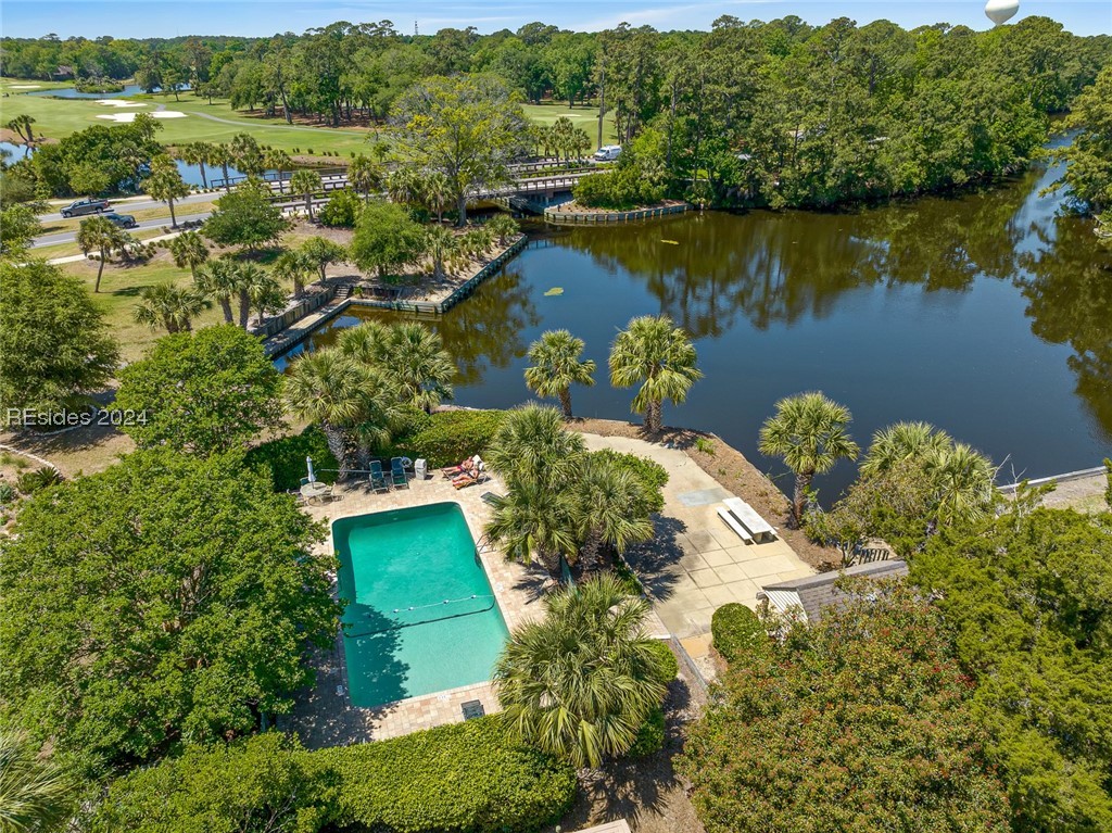 45 Queens Folly Road Unit: 542