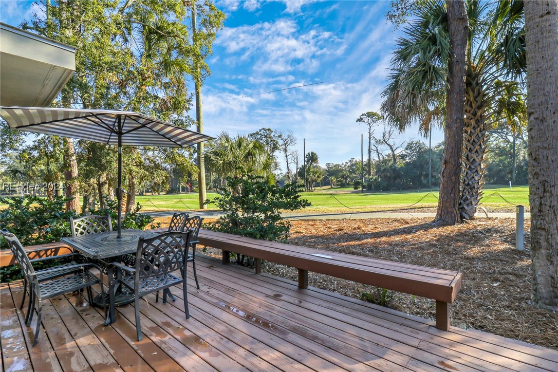 45 Queens Folly Road Unit: 542