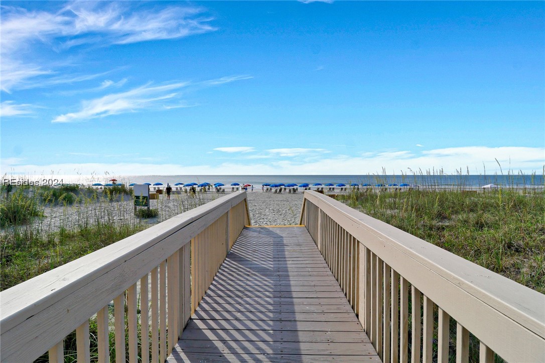 45 Queens Folly Road Unit: 542