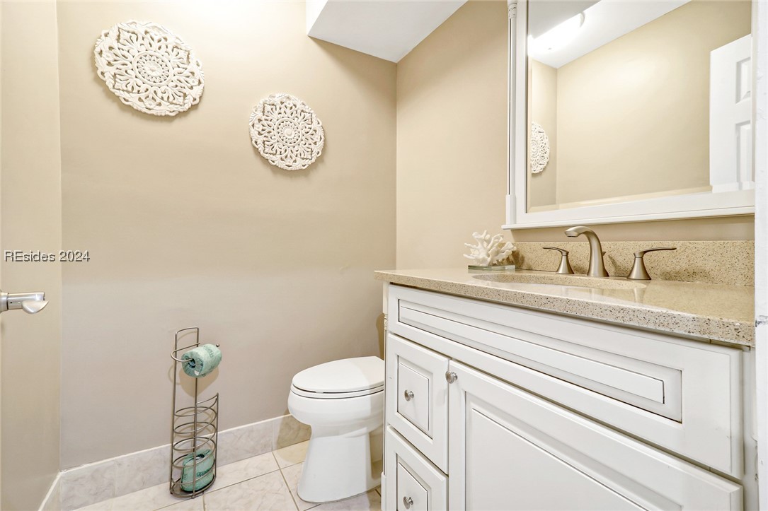 45 Queens Folly Road Unit: 542