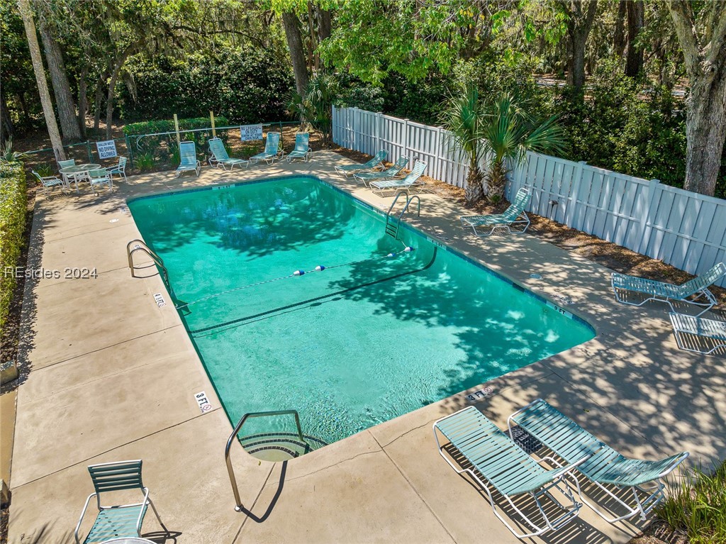 45 Queens Folly Road Unit: 542