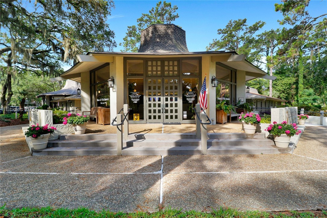 45 Queens Folly Road Unit: 542