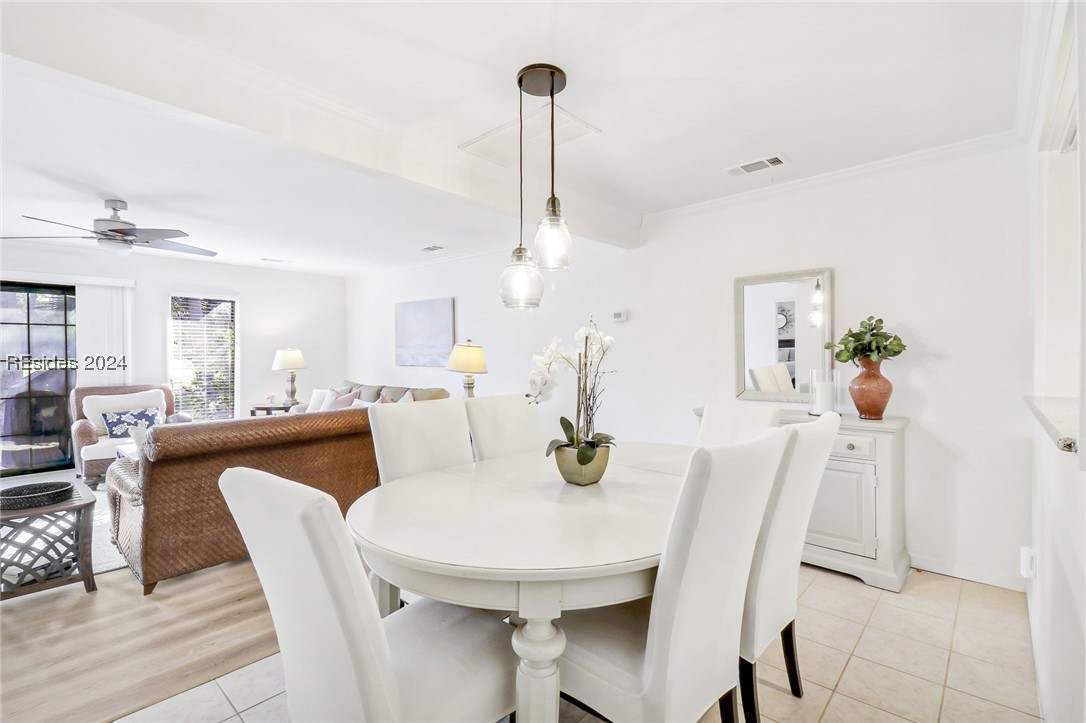 45 Queens Folly Road Unit: 542