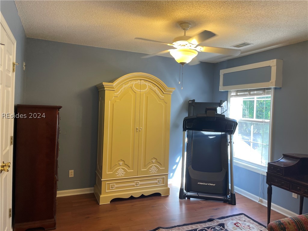 140 Westbury Park Way