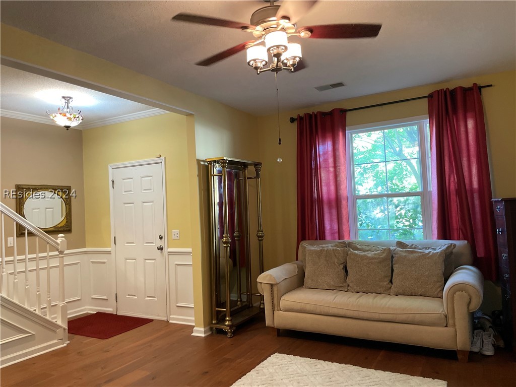 140 Westbury Park Way