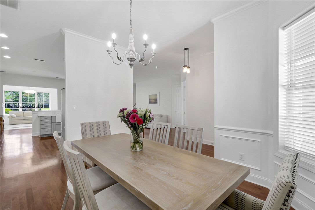 10 Weymouth Circle