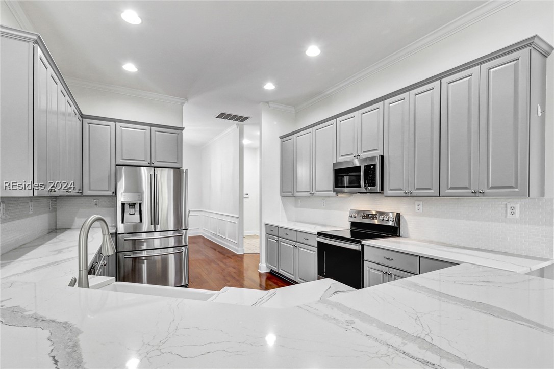 10 Weymouth Circle