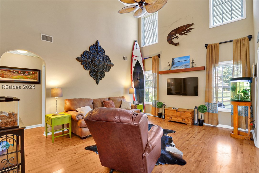 163 Lake Linden Drive