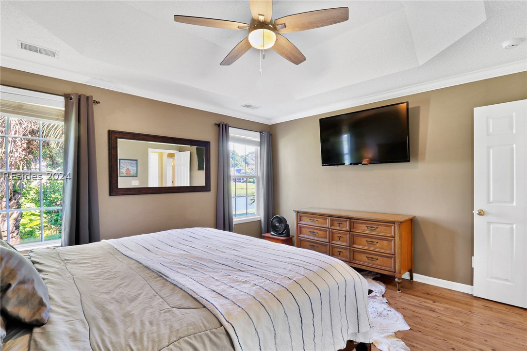163 Lake Linden Drive