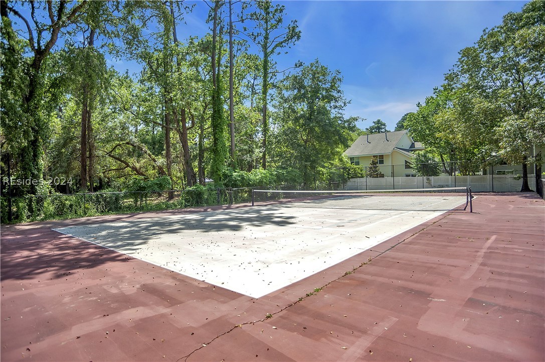 163 Lake Linden Drive