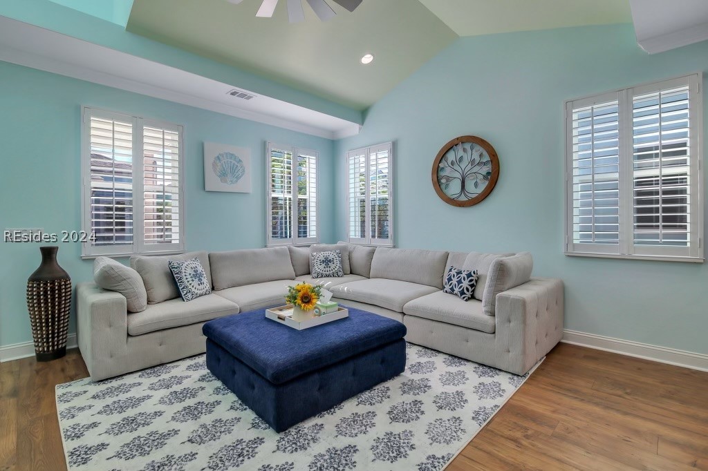616 Beachcomber Boulevard 102