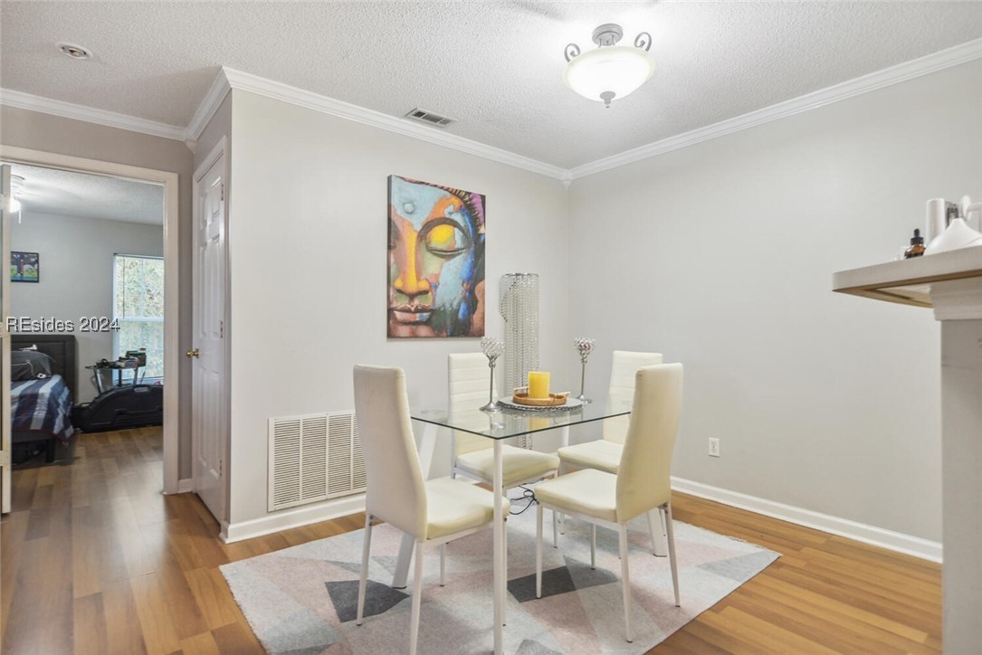 100 Kensington Boulevard 1516