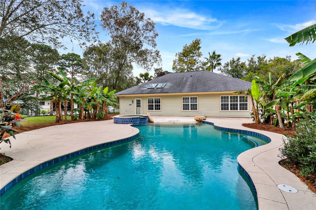 3 Bontwell Circle