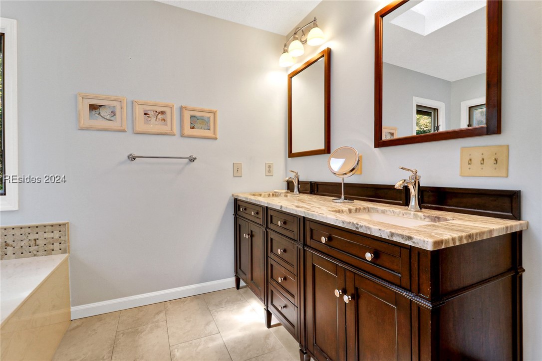 8 Adventure Galley Lane