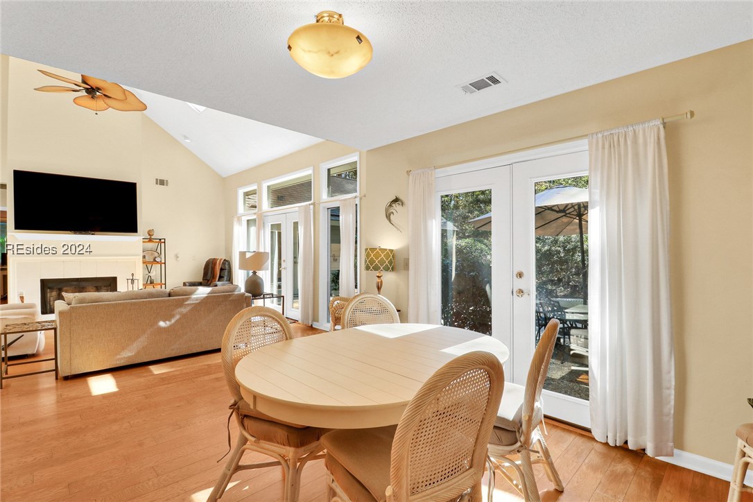 8 Adventure Galley Lane