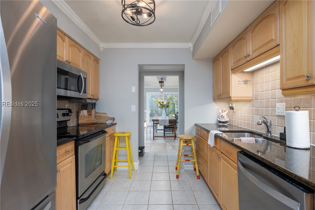 10 Windflower Court