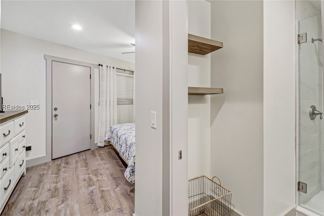 23 S Forest Beach Unit: 159