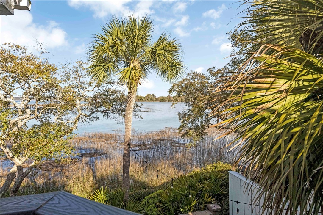 2 William Hilton Parkway Unit: 302