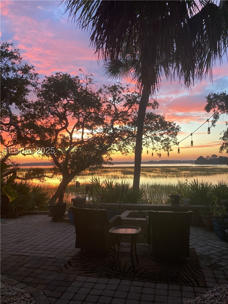 2 William Hilton Parkway Unit: 302