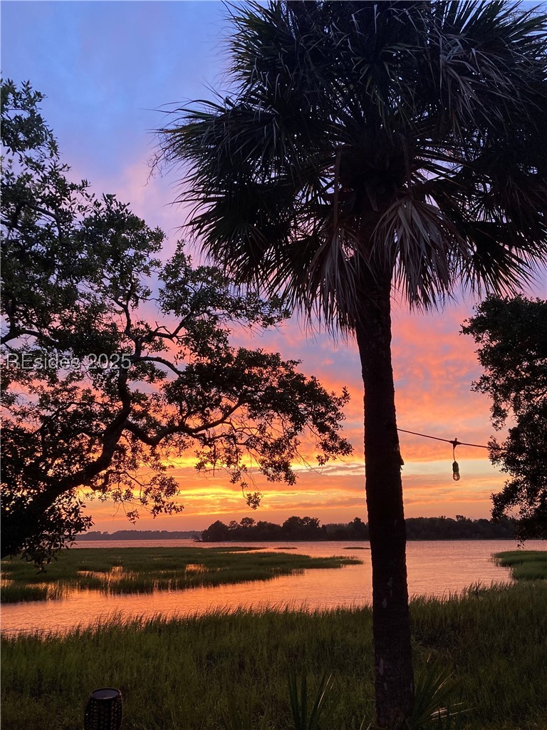 2 William Hilton Parkway Unit: 302
