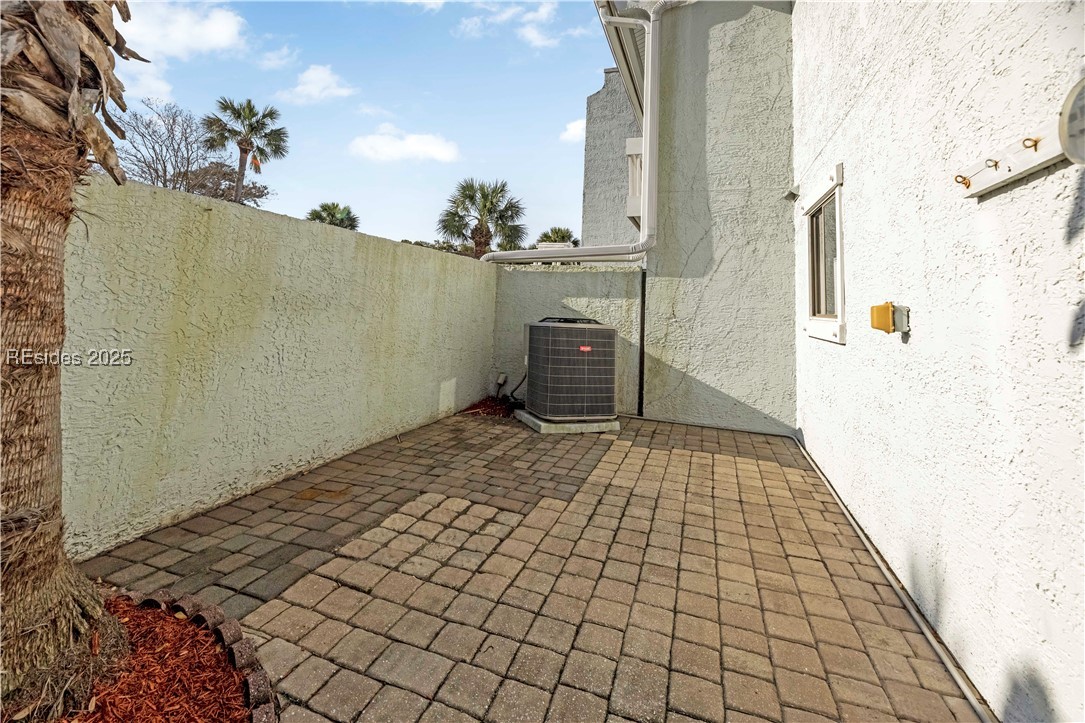 2 William Hilton Parkway Unit: 302