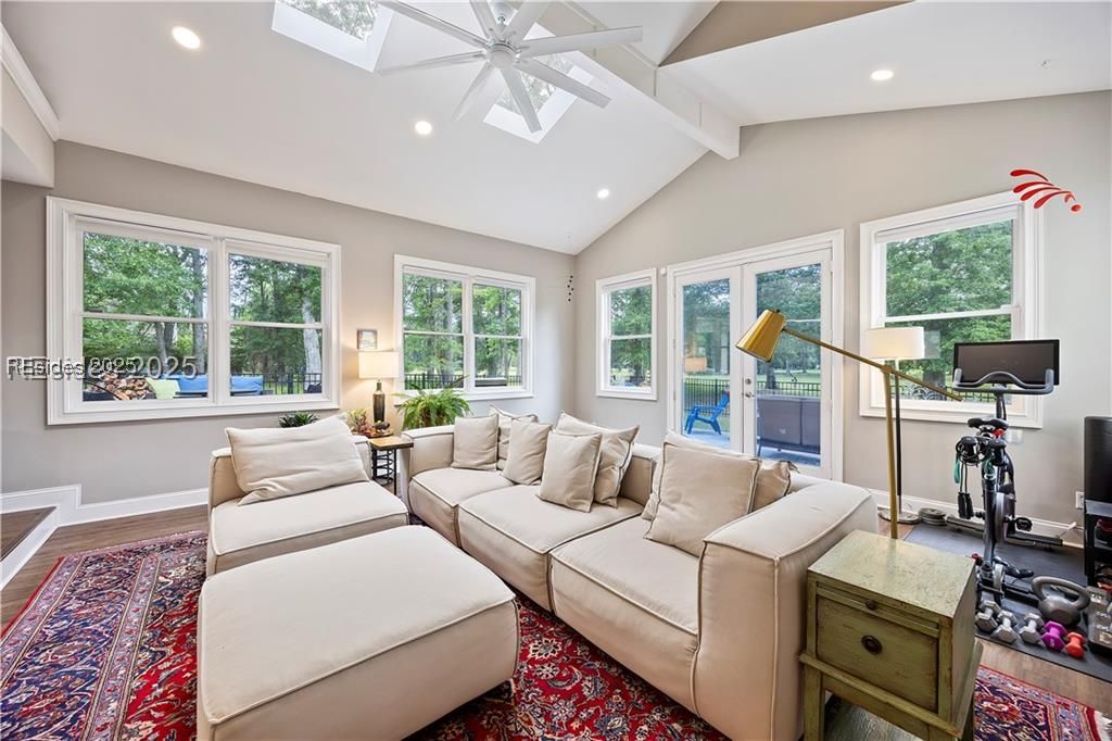 51 White Oaks Circle