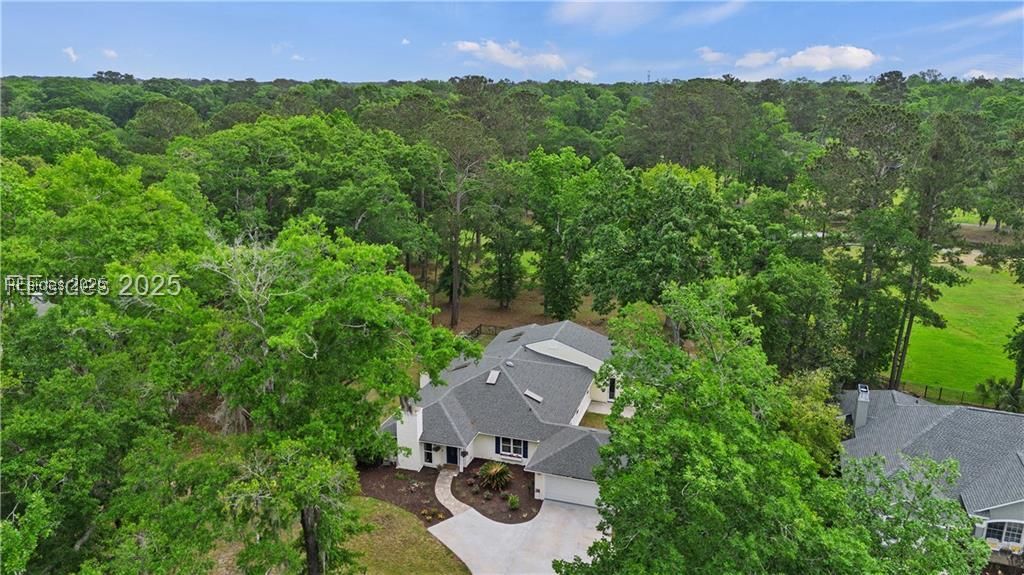 51 White Oaks Circle