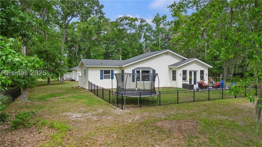 51 White Oaks Circle