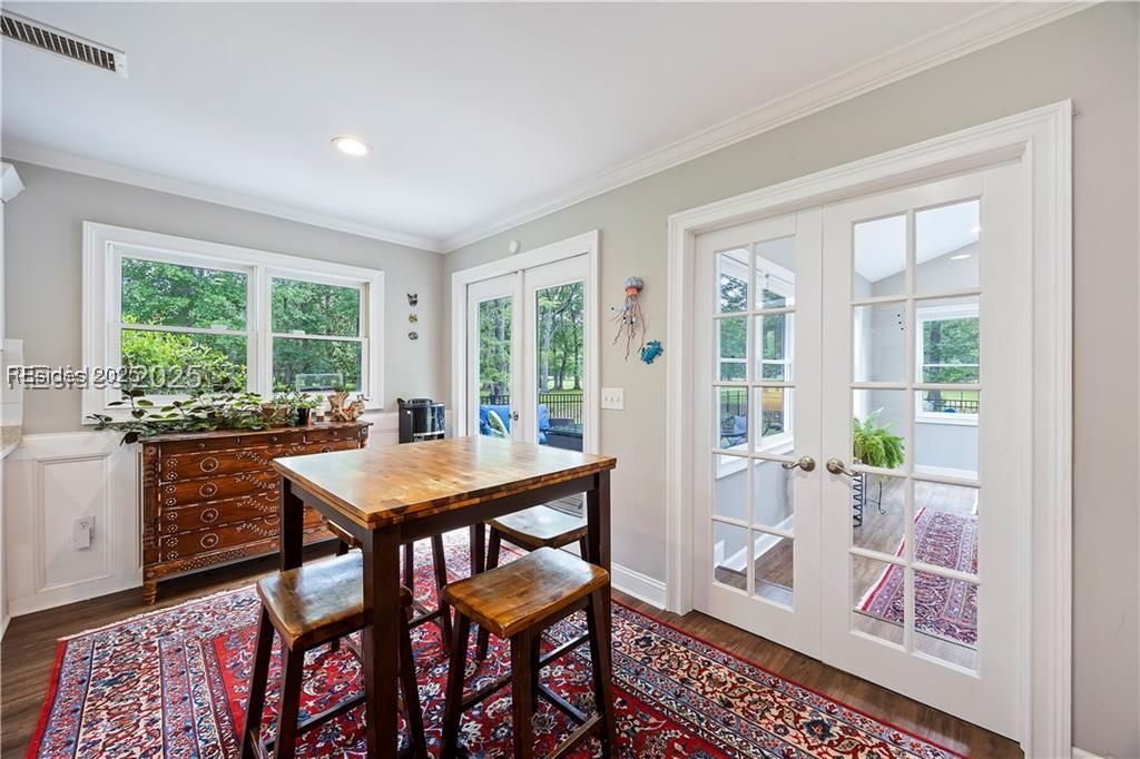 51 White Oaks Circle