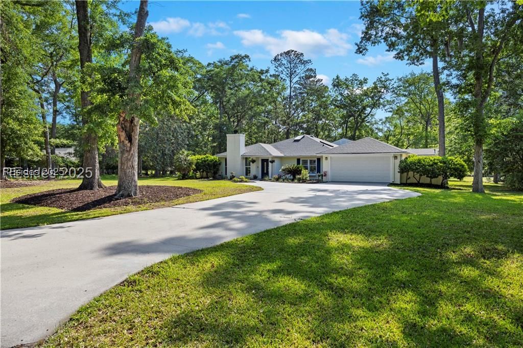 51 White Oaks Circle