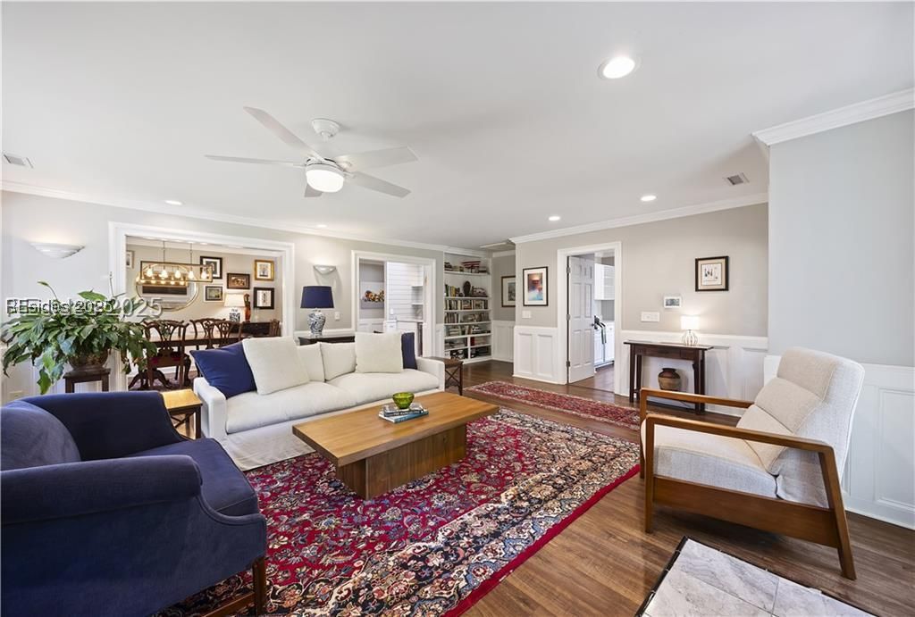 51 White Oaks Circle