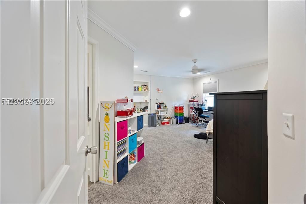 51 White Oaks Circle