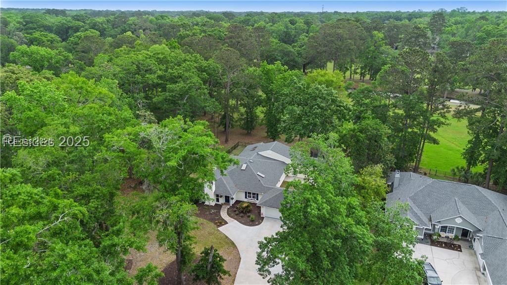 51 White Oaks Circle