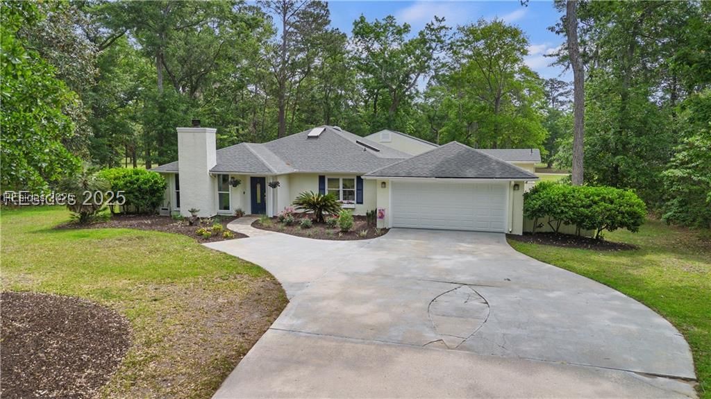 51 White Oaks Circle