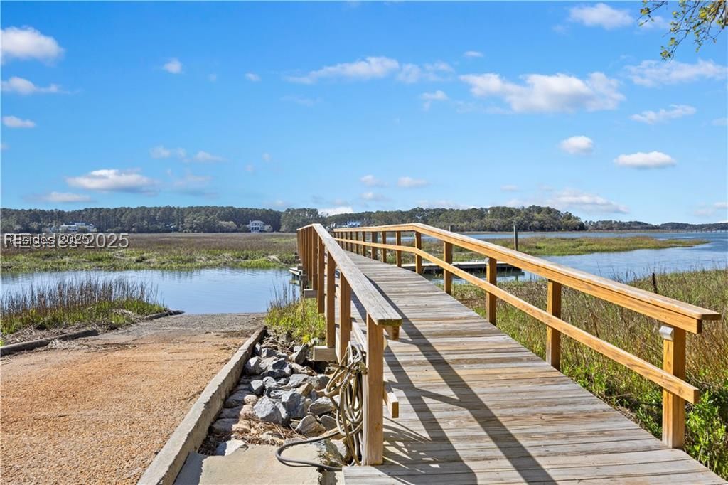 51 White Oaks Circle