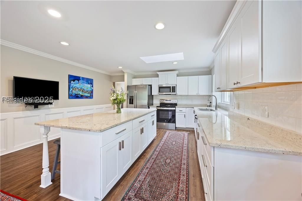 51 White Oaks Circle