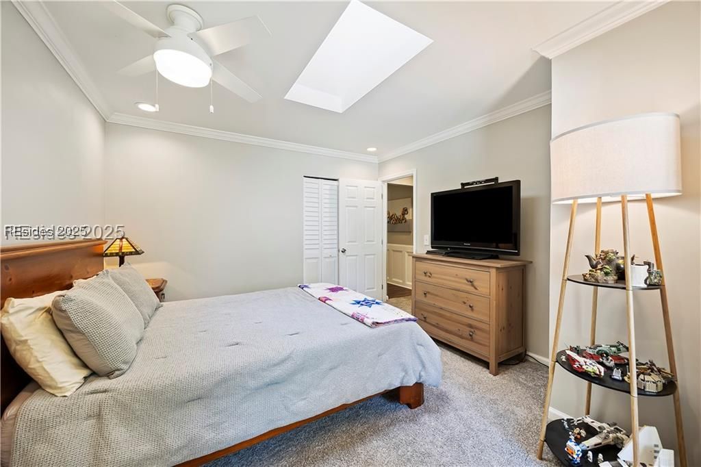 51 White Oaks Circle