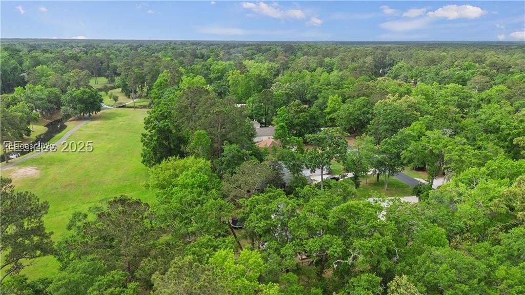 51 White Oaks Circle