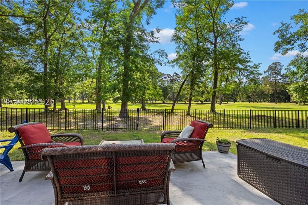 51 White Oaks Circle
