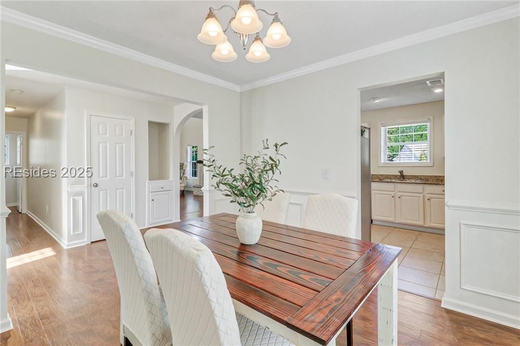 8 Lake Linden Place