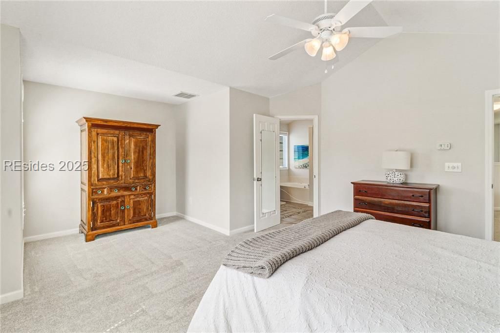 8 Lake Linden Place