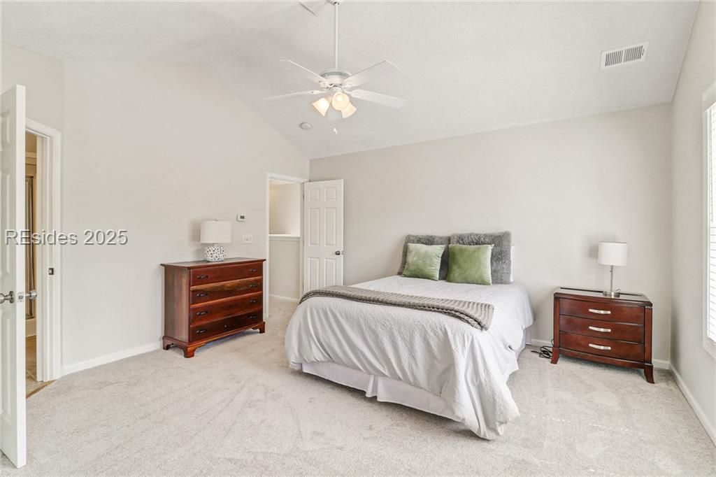 8 Lake Linden Place