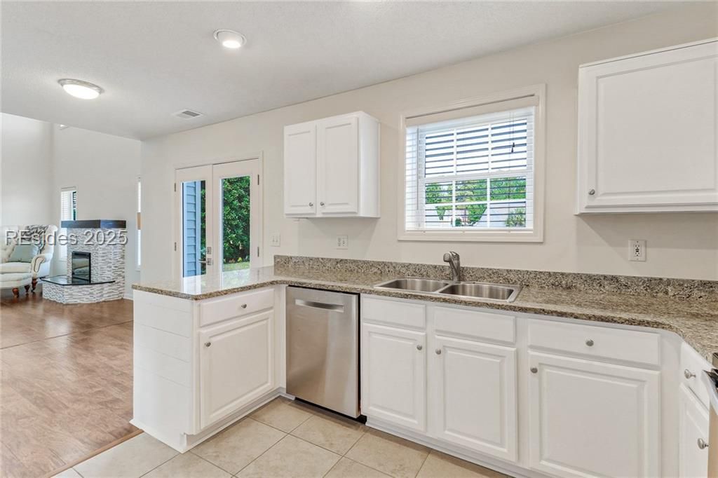 8 Lake Linden Place