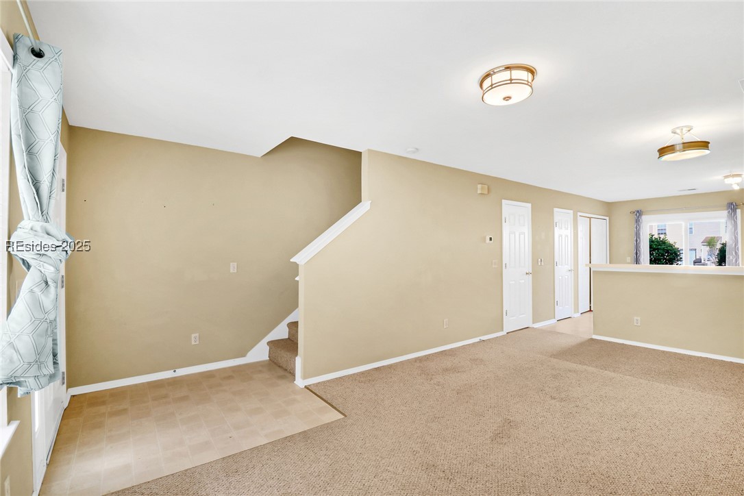 328 Campus Lane