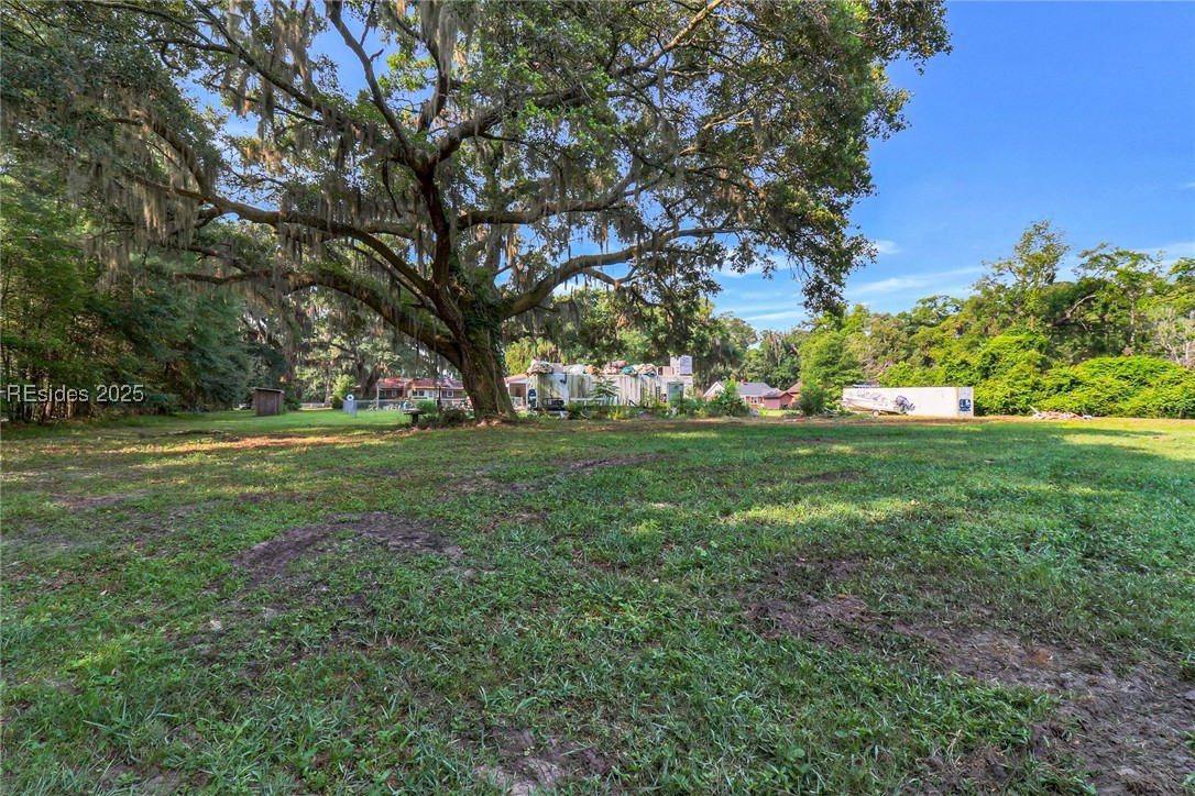 521 May River Road