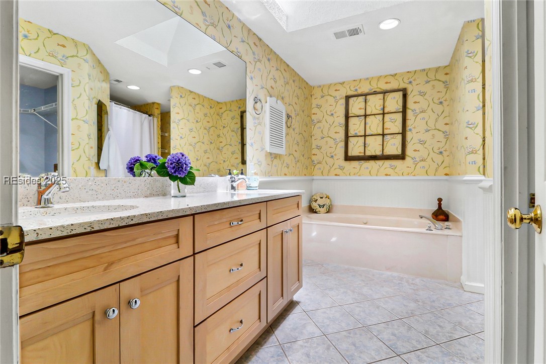 39 Monticello Dr