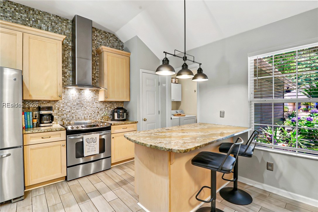39 Monticello Dr