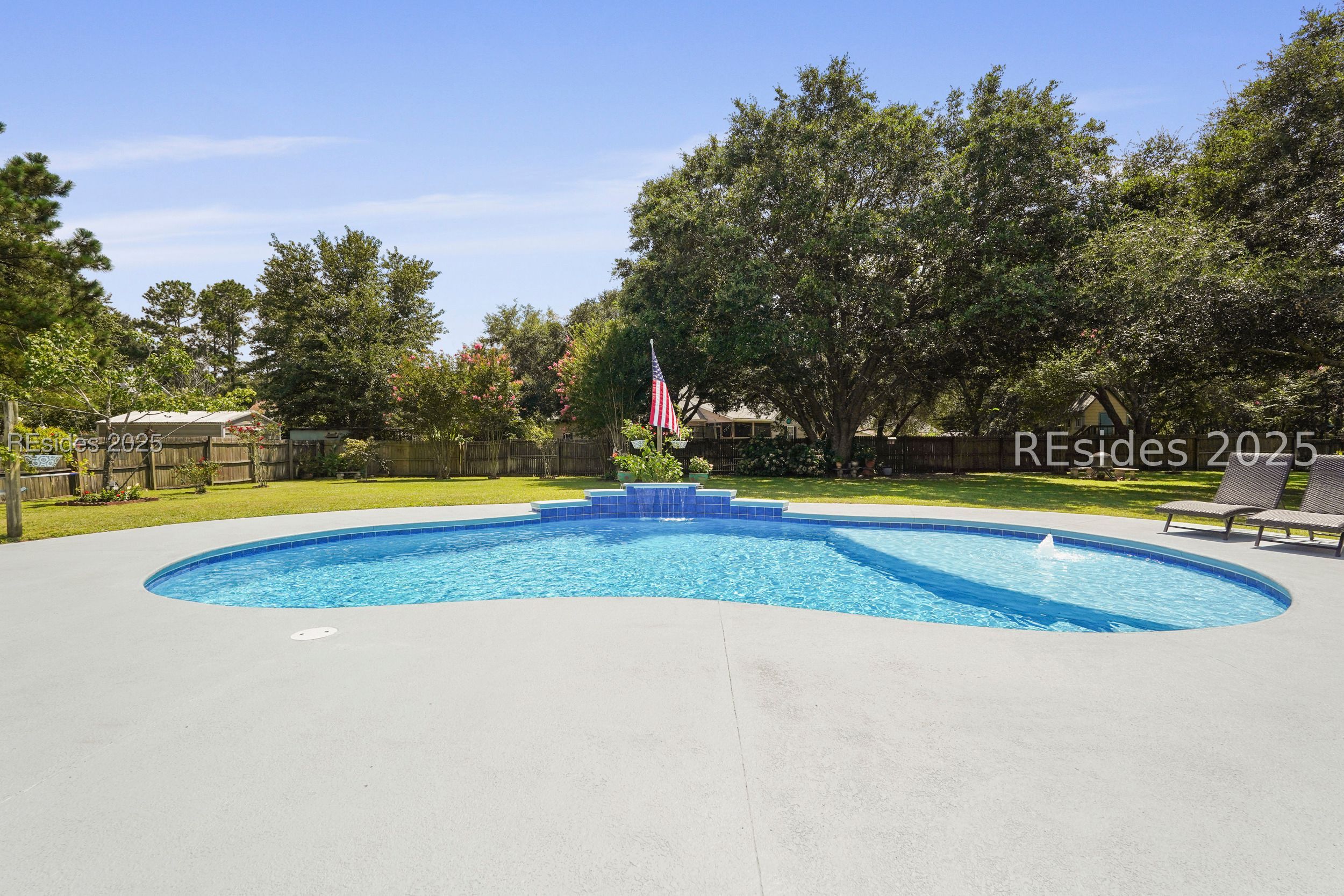 7 Maypop Court