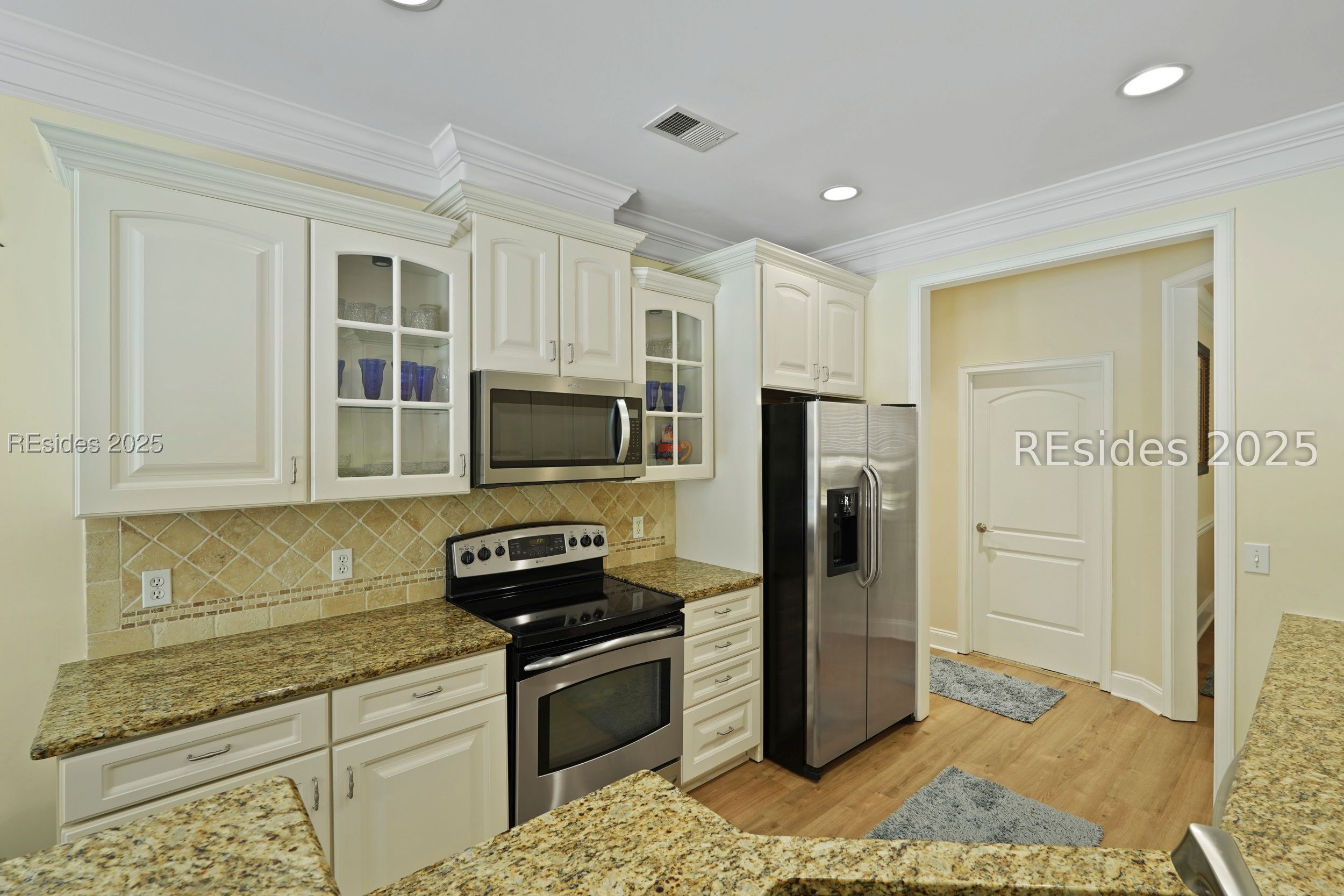 7 Maypop Court