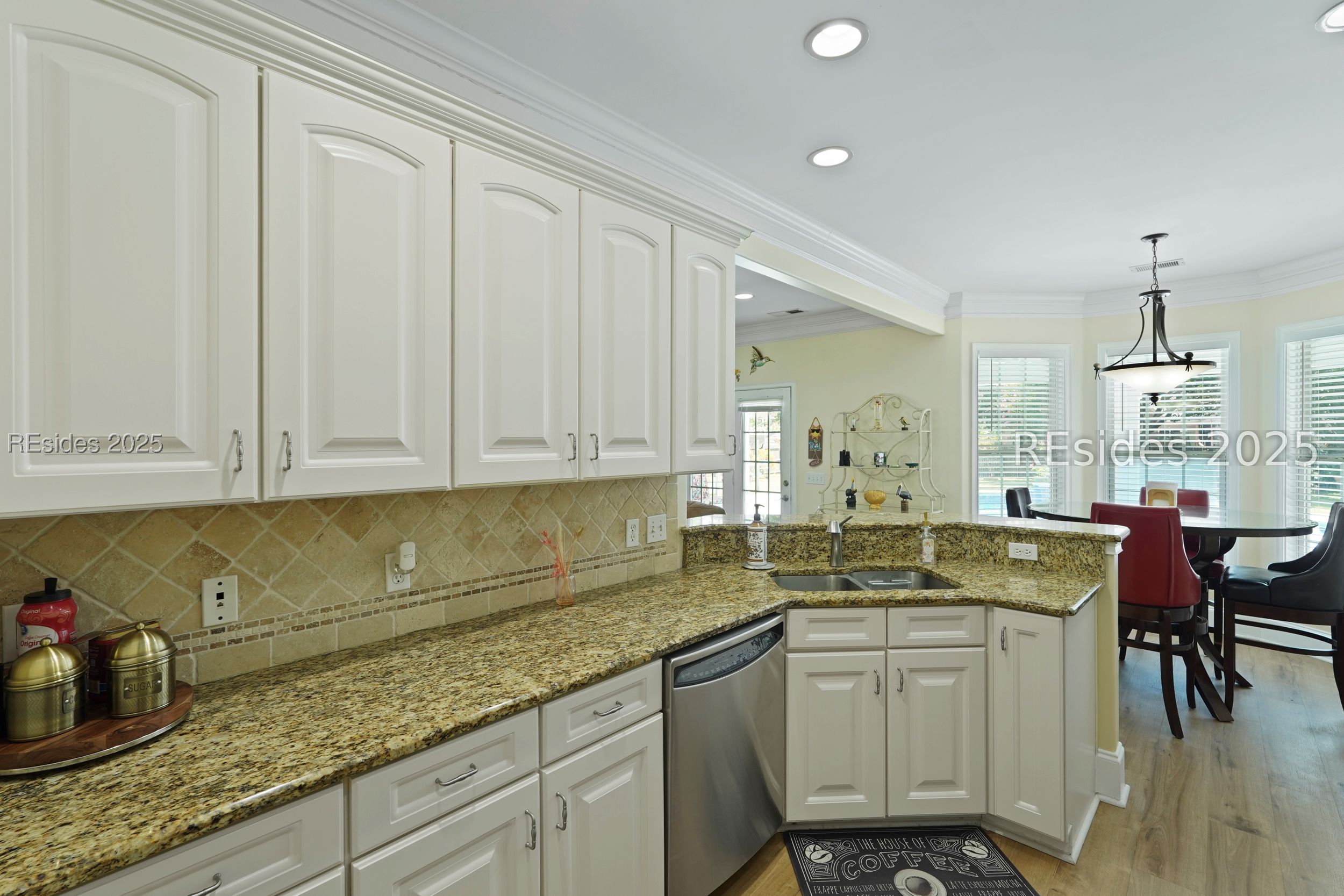 7 Maypop Court